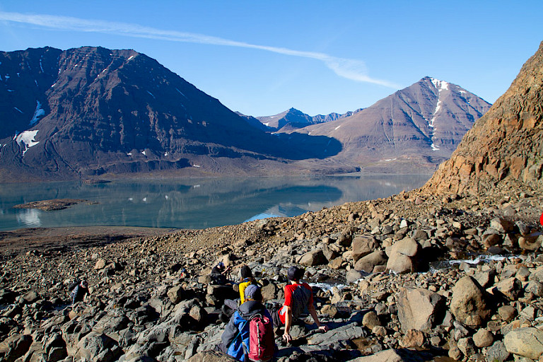 Even genieten van het uitzicht op Romerfjord.