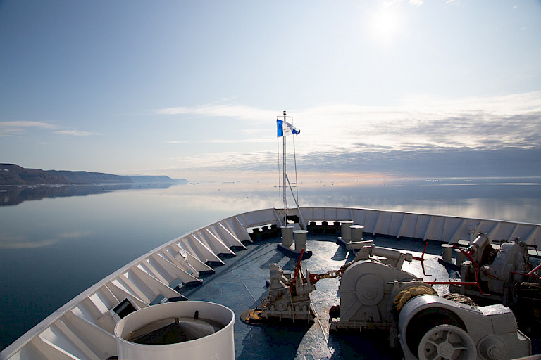 Ocean Endeavour nabij Devon.