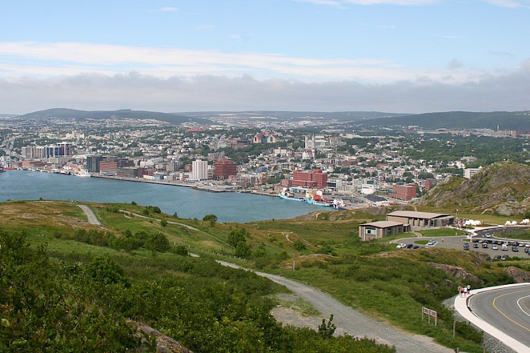 Uitzicht op St. John's vanaf Signal Hill.