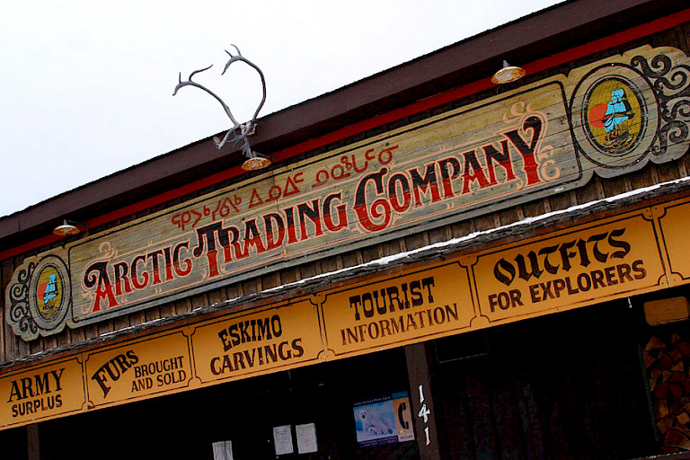 Een bekende winkel in Churchill.