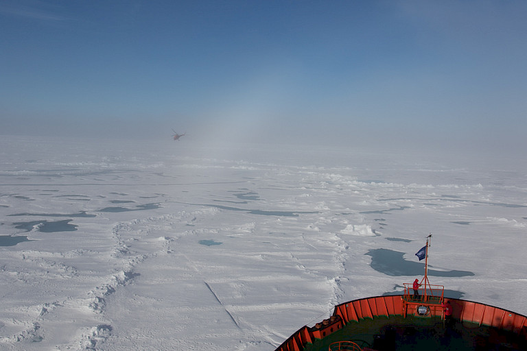 In het ijs, klaar om een helikoptervlucht te maken.