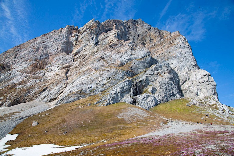 Prachtige klif Gnåodden, Hornsund.