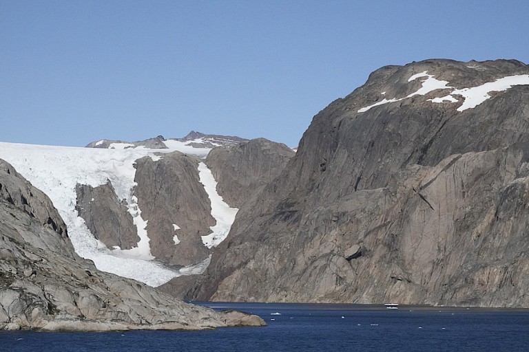 Het gebergte rond de Prins Christian Sund