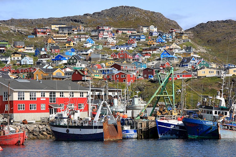 De haven van Qaqortoq, Zuid-Groenland.