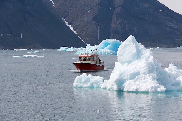Een van de transferbootjes.