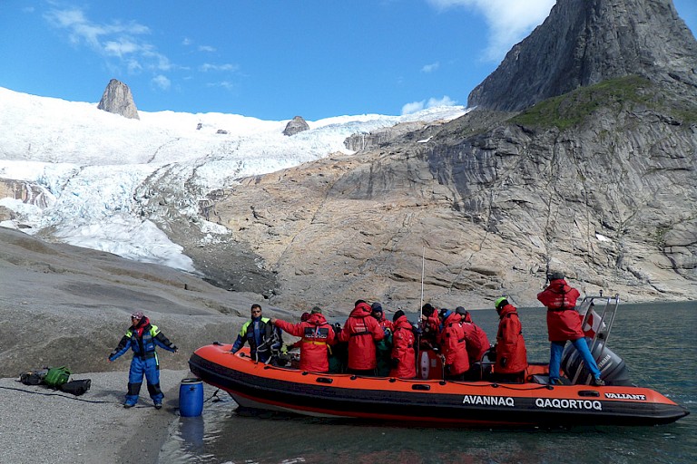 De zodiac waarmee de transfers worden gedaan.