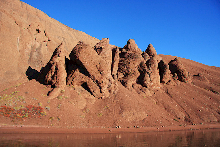 Kalkzandsteen pilaren op Røde Ø.