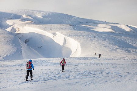 Cross-country skitocht Landmannalaugar IJsland. Foto IMG.