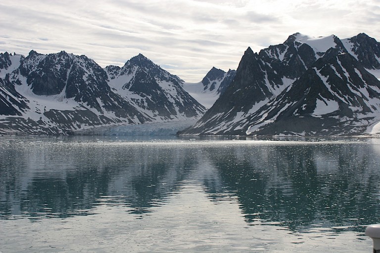 Het kenmerkende landschap van Noordwest-Spitsbergen.