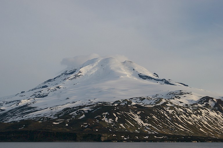 De vulkaan Beerenberg, Jan Mayen.