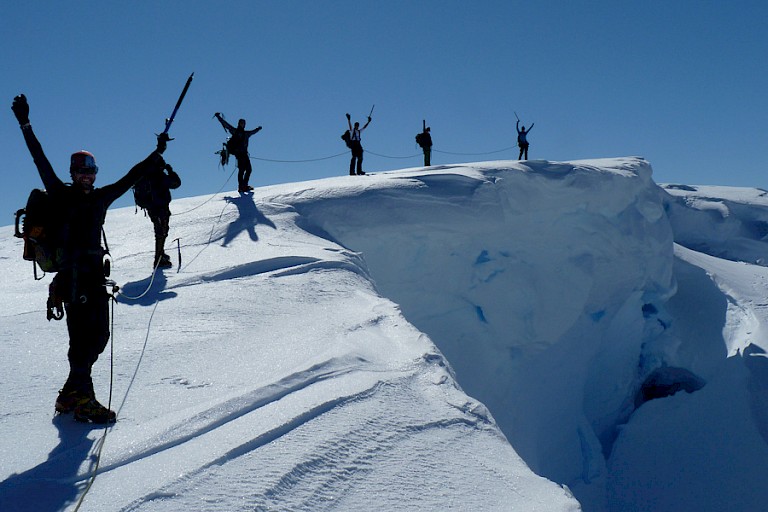 Bergbeklimmen. Foto: Christoph Gniesser.
