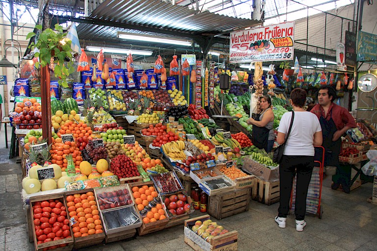 Overdekte markt in Buenos Aires.