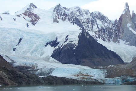 Fitz Roymassief. Reizen en reisformatie El Chaltén, Argentinië.